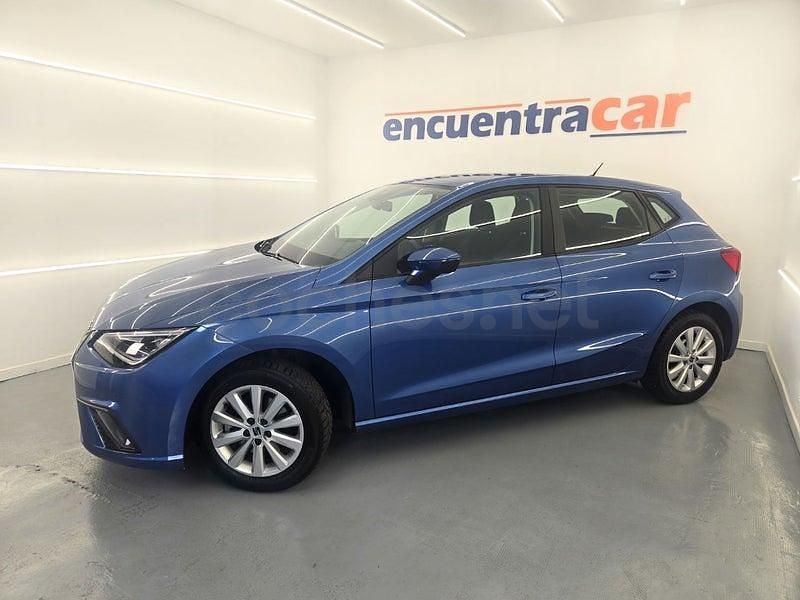 Usado Seat Ibiza Style 110 CV (80 kW) 2023 Azul Utilitario
