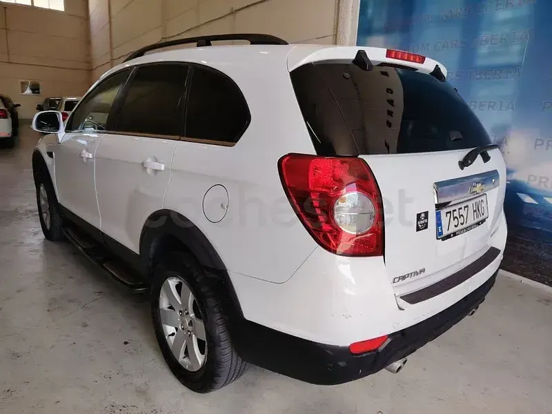 Usado Chevrolet Captiva LT 184 CV (135 kW) 2012 Blanco SUV