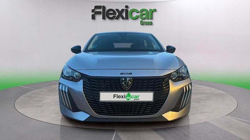 Usado Peugeot 208 Allure 102 CV (75 kW) 2024 Blanco Utilitario