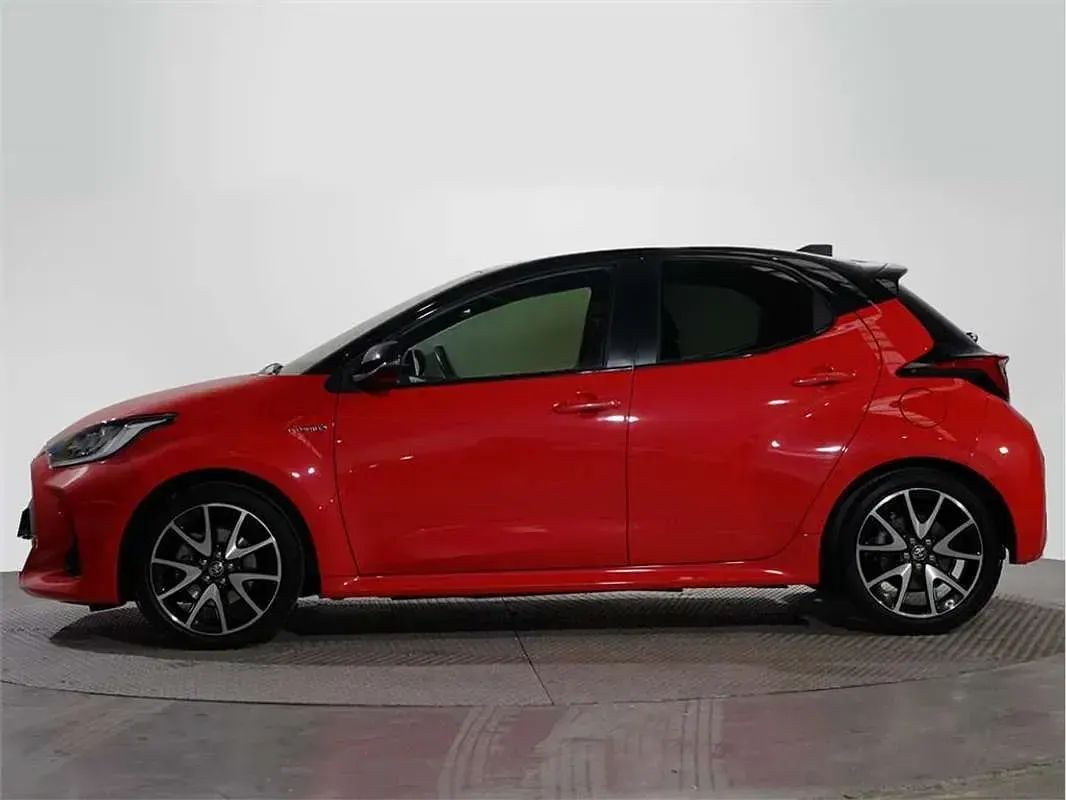 Usado Toyota Yaris Hybrid Edition 116 CV (85 kW) 2020 Utilitario