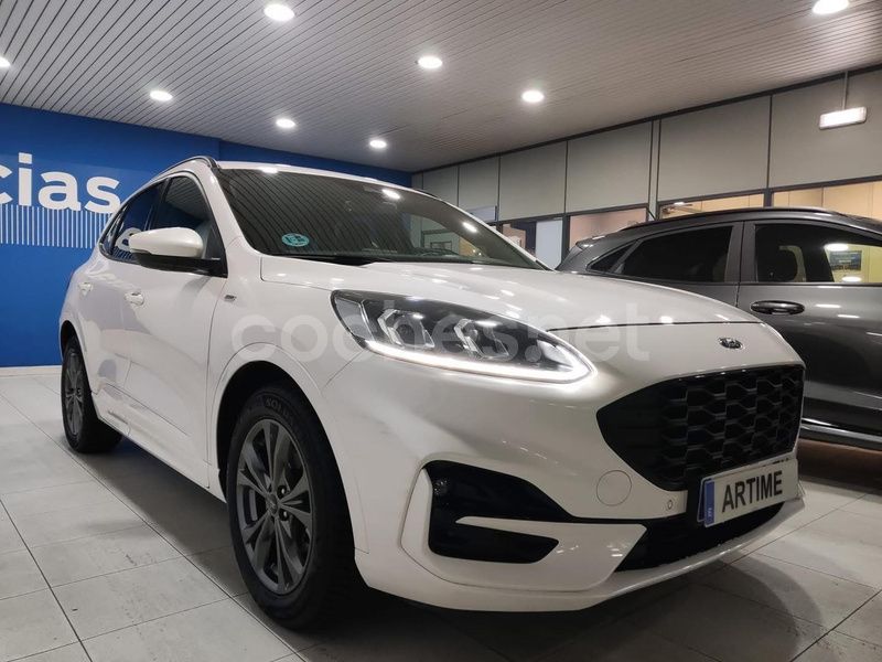 Usado Ford Kuga ST-Line 150 CV (110 kW) 2021 Blanco SUV