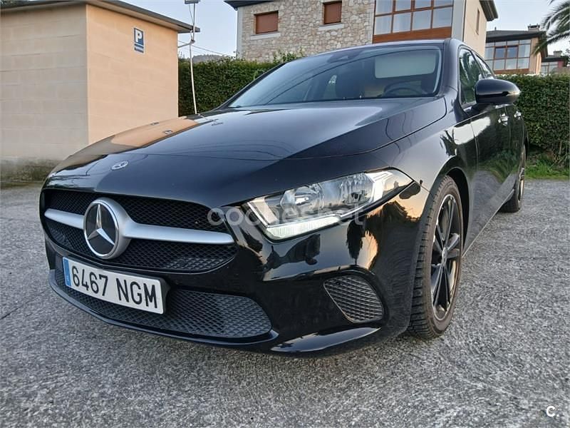 Negro Usado 2021 Mercedes A180 Berlina | 21.500 € (Buen precio) - Imagen 1/4