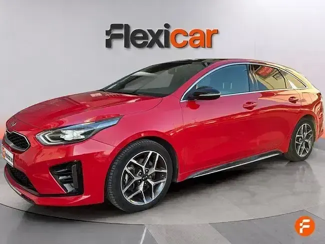 Usado Kia ProCeed GT-Line 140 CV (102 kW) 2019 Rojo Familiar