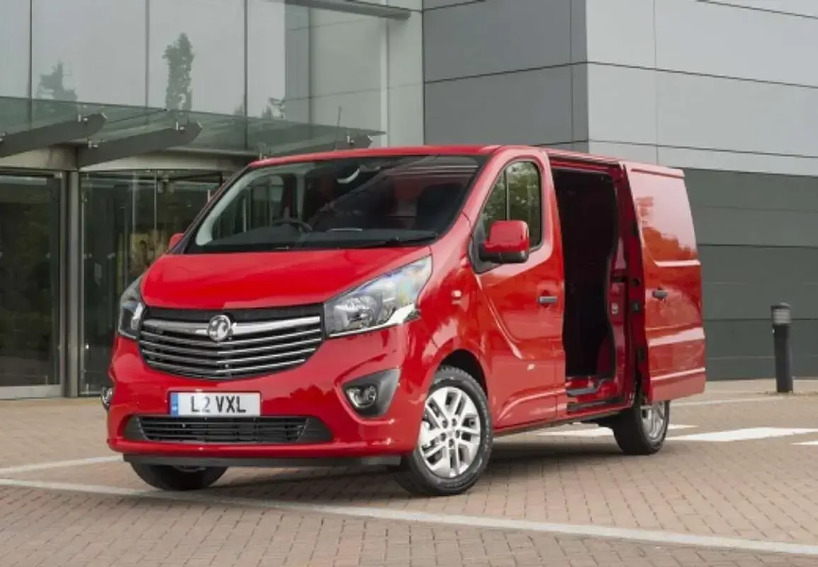 Usado Opel Vivaro Expression 95 CV (69 kW) 2018 Blanco Monovolumen