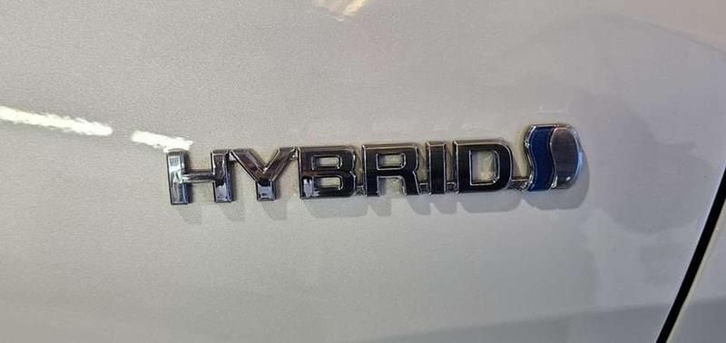 Usado Toyota C-HR Advance 122 CV (89 kW) 2021 Blanco SUV