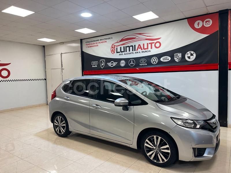 Usado Honda Jazz Comfort 102 CV (75 kW) 2017 Gris / plata Utilitario