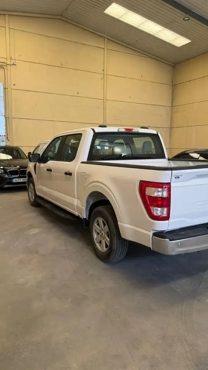 Usado Ford F-150 XL 400 CV (294 kW) 2022 Blanco Pickup/Camioneta