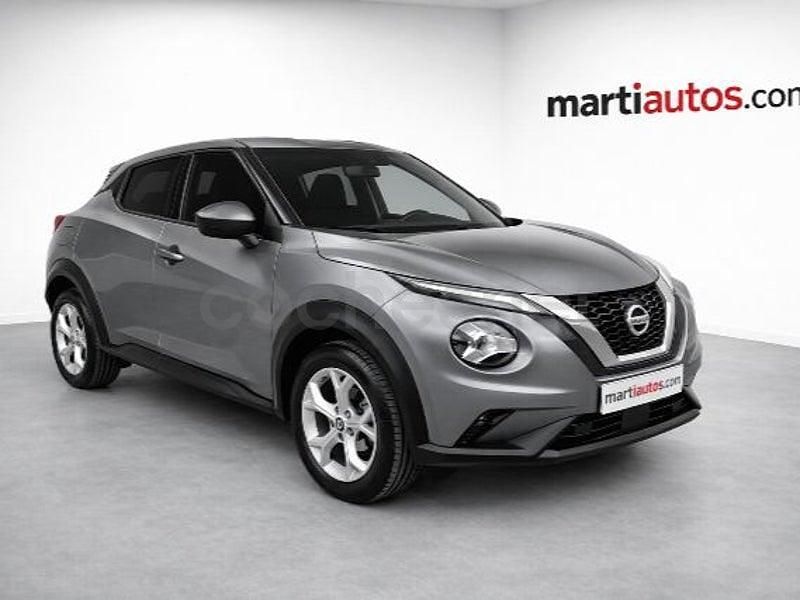 Usado Nissan Juke N-Connecta 114 CV (83 kW) 2022 Gris / plata SUV