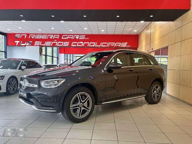 Gris / plata Usado 2020 Mercedes GLC300e SUV | 40.990 € (Caro) - Imagen 1/4