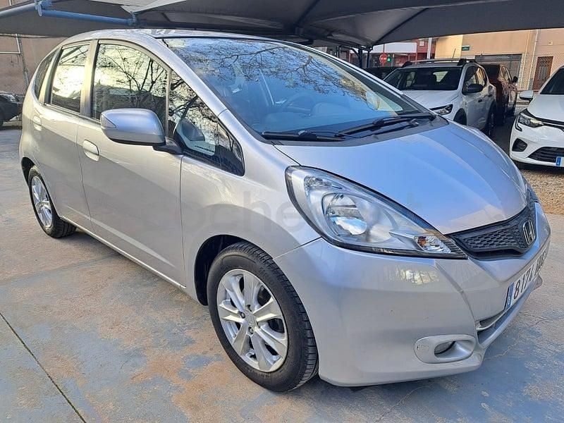 Usado Honda Jazz Comfort 99 CV (72 kW) 2012 Gris / plata Utilitario