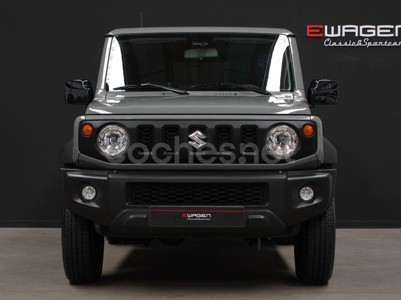 Usado Suzuki Jimny 102 CV (75 kW) 2020 Gris / plata SUV