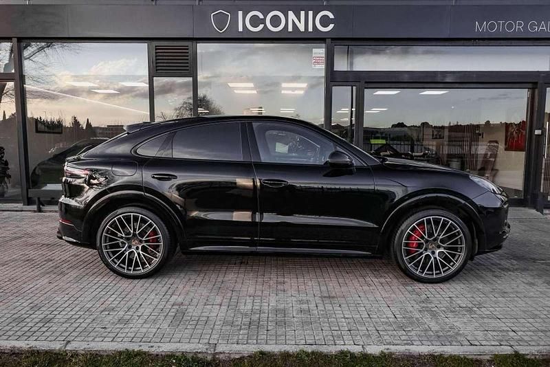 Usado Porsche Cayenne 460 CV (338 kW) 2023 Negro SUV