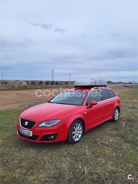 Usado Seat Exeo Ecomotive 143 CV (105 kW) 2012 Rojo Familiar