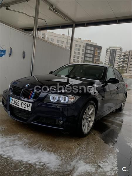 Usado BMW 320 150 HP (110 kW) 2005 Preto Sedan