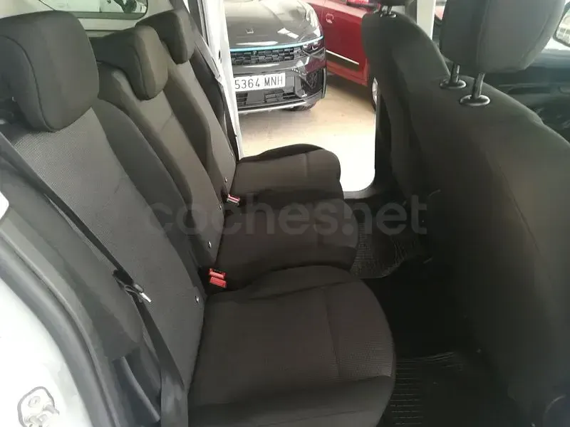 Usado Opel Combo Life Edition 102 CV (75 kW) 2022 Blanco Monovolumen
