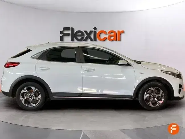 Usado Kia XCeed 120 CV (88 kW) 2022 Blanco SUV