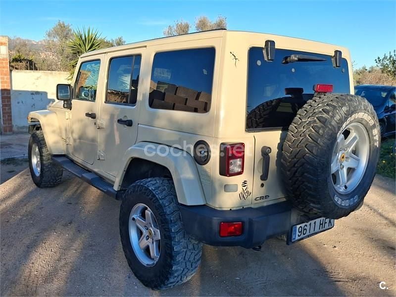 Usado Jeep Wrangler Unlimited Sahara 200 CV (147 kW) 2019 Beige SUV