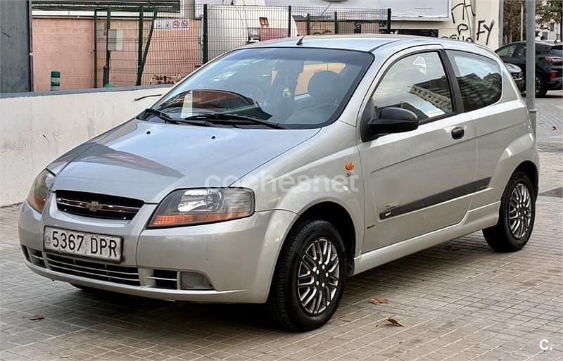 Gris / plata Usado 2005 Chevrolet Kalos SE Berlina | 1950 € (Precio justo) - Imagen 1/4