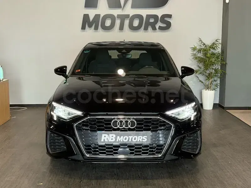 Usado Audi A3 S-Line 110 CV (80 kW) 2021 Negro Berlina