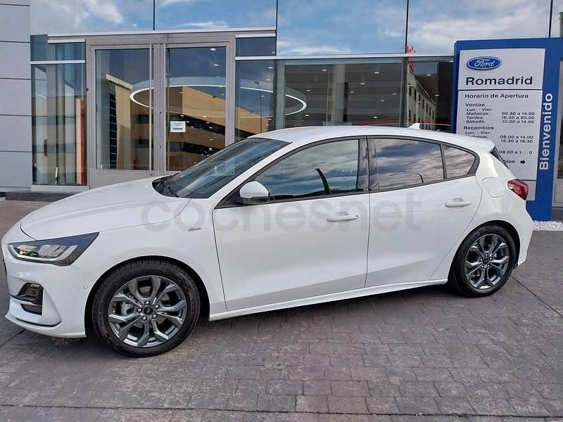 Usado Ford Focus ST-Line 155 CV (114 kW) 2023 Blanco Berlina