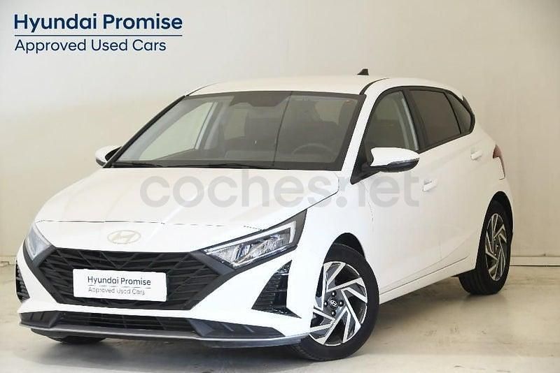 Usado Hyundai i20 79 CV (58 kW) 2024 Blanco Berlina
