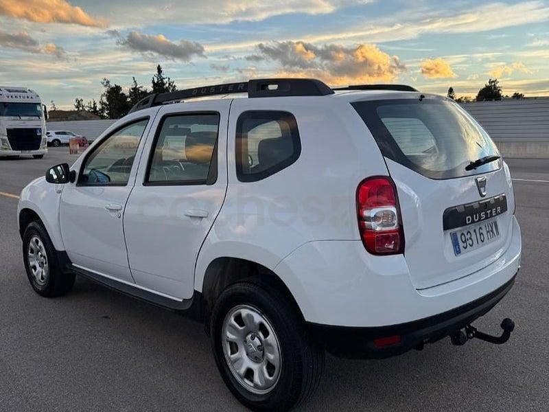 Usado Dacia Duster Ambiance 125 CV (91 kW) 2015 Blanco SUV