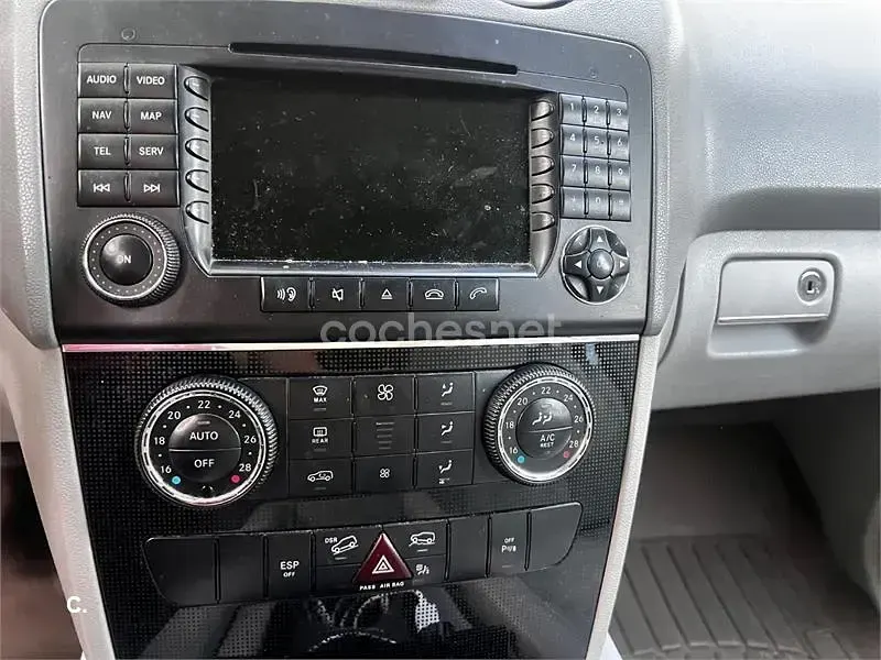 Usado Mercedes ML280 190 CV (139 kW) 2008 Blanco SUV