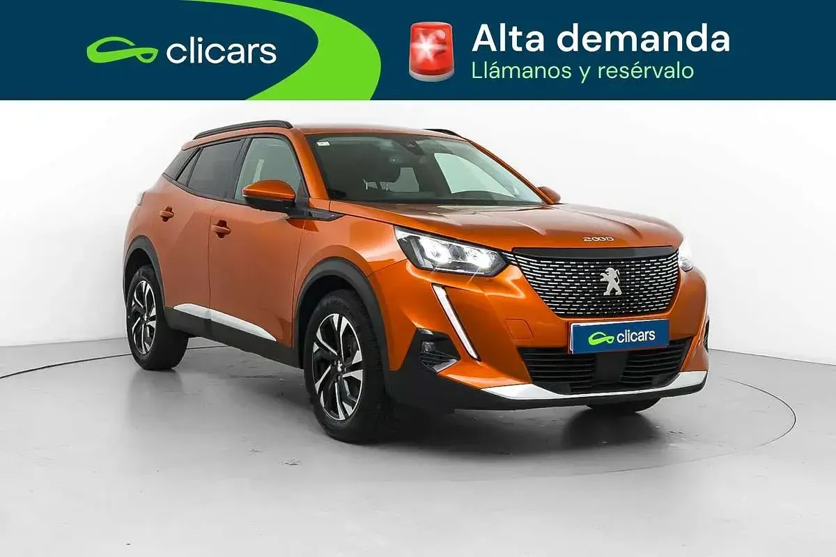 Usado Peugeot 2008 Allure 101 CV (74 kW) 2021 Naranja SUV