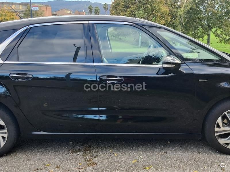 Usado Citroën C4 Picasso Exclusive 115 CV (84 kW) 2014 Negro Monovolumen