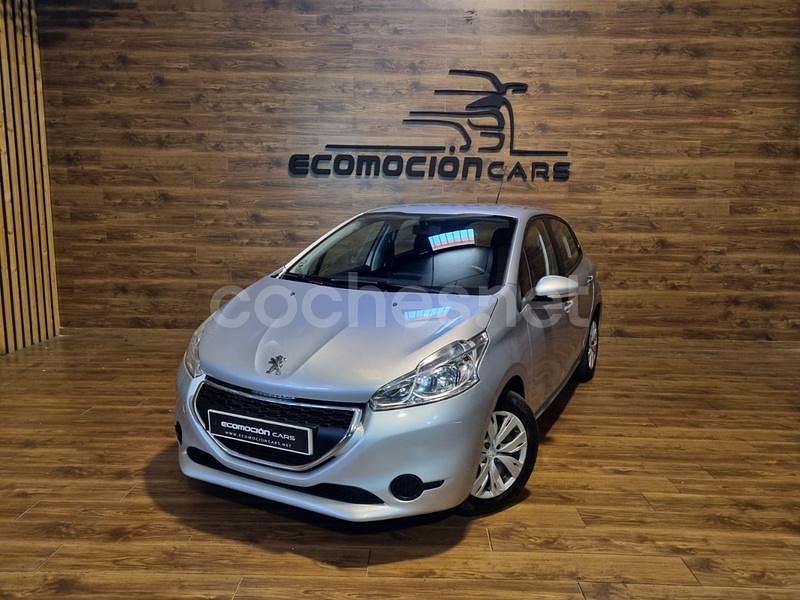 Gris / plata Usado 2014 Peugeot 208 Active Utilitario | 5990 € (Precio justo) - Imagen 1/4
