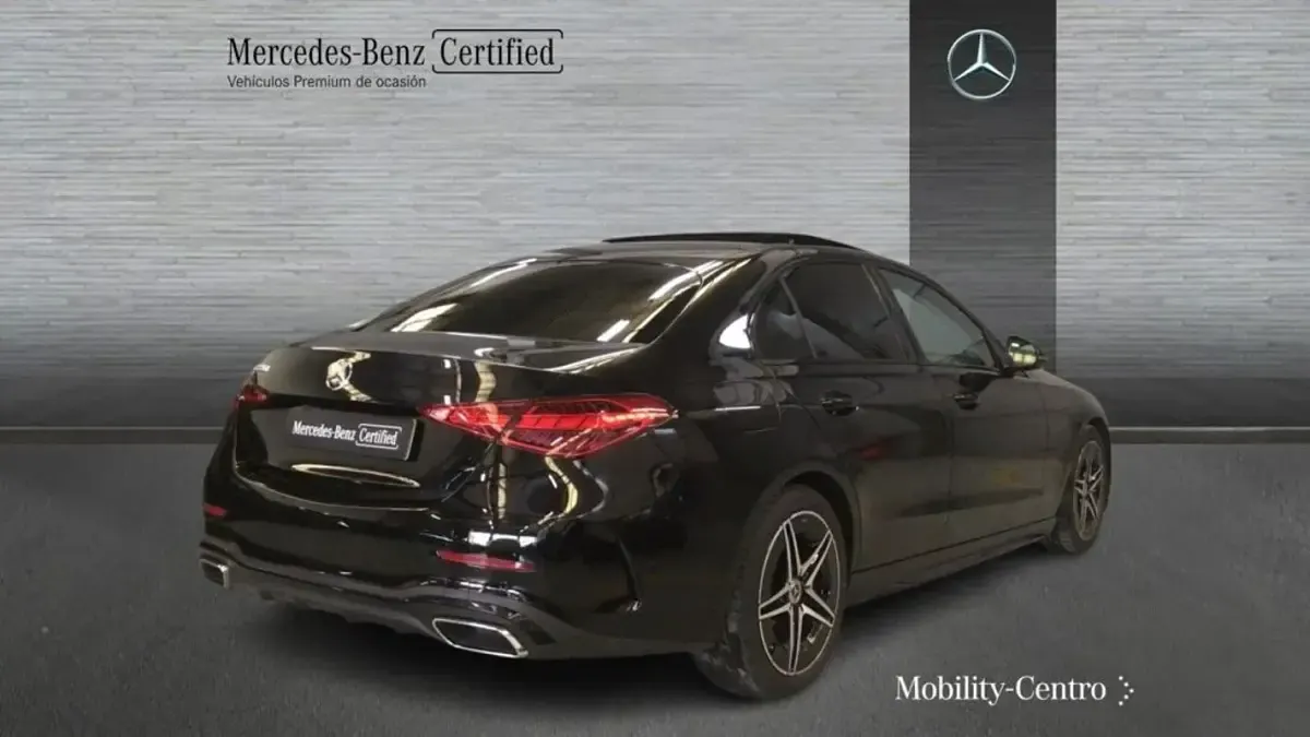 Usado Mercedes C220 197 CV (144 kW) 2025 Negro obsidiana Berlina