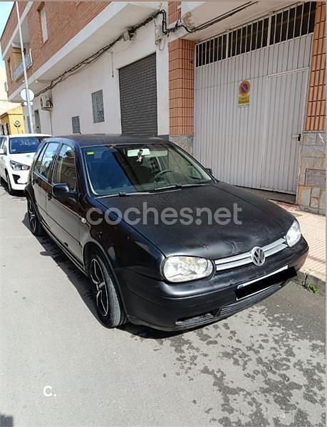 Usado VW Golf IV 100 CV (73 kW) 2003 Negro Berlina