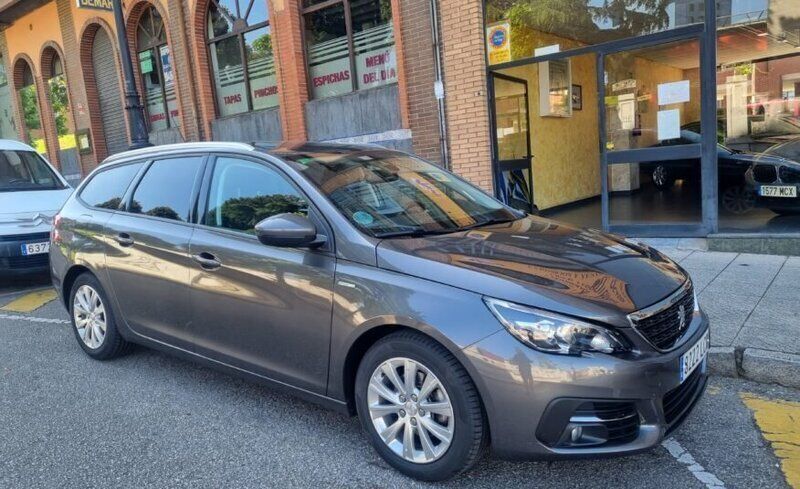 Usado 2019 Peugeot 308 Style Familiar | 8500 € - Imagen 1/4