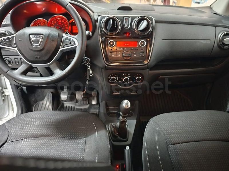 Usado Dacia Lodgy Comfort 115 CV (84 kW) 2022 Blanco Monovolumen