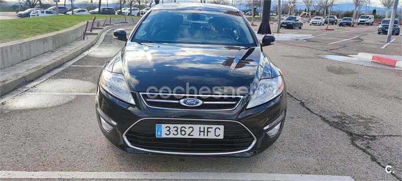 Usado Ford Mondeo 115 CV (84 kW) 2011 Negro Berlina