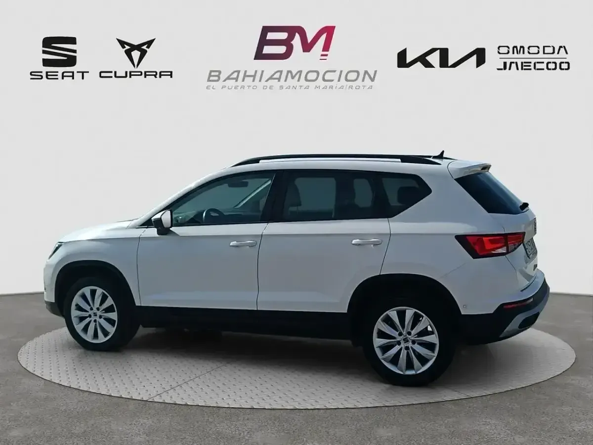 Usado Seat Ateca Style 110 CV (80 kW) 2023 Blanco SUV