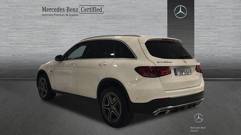 Usado Mercedes GLC300e AMG line 306 CV (225 kW) 2020 Blanco polar SUV