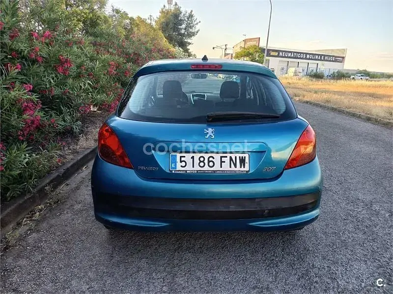 Usado Peugeot 207 Premium 90 CV (66 kW) 2007 Azul Berlina