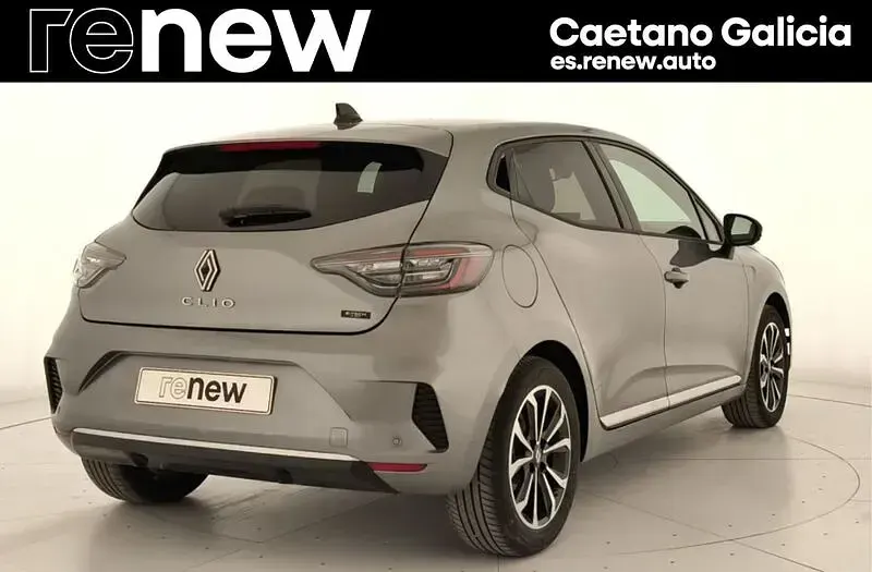 Usado Renault Clio V Techno 145 CV (106 kW) 2025 Gris Berlina