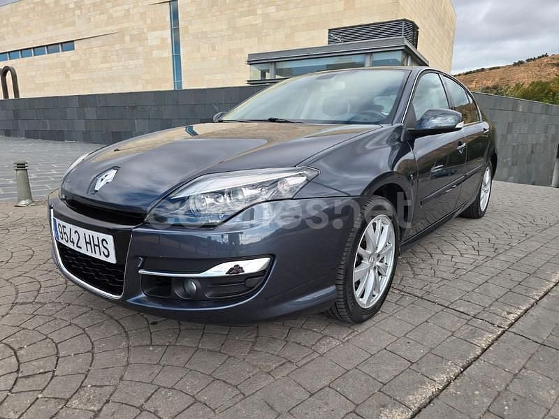 Gris / plata Usado 2012 Renault Laguna III Dynamique Berlina | 6800 € (Buen precio) - Imagen 1/4