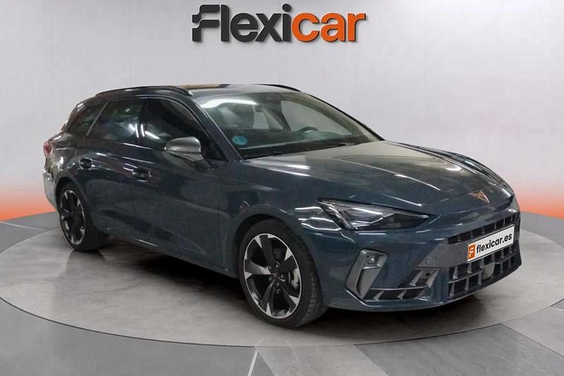Verde Usado 2025 Cupra Leon Familiar | 25.890 € (Precio justo) - Imagen 1/4