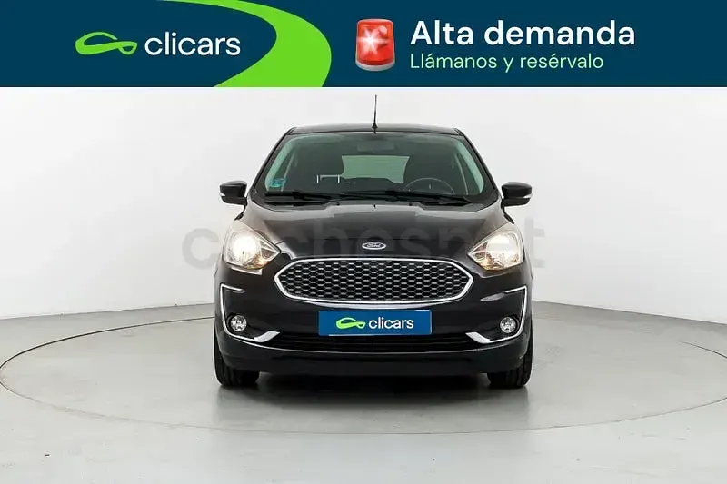 Usado Ford Ka Plus Ultimate 85 CV (62 kW) 2019 Negro Utilitario