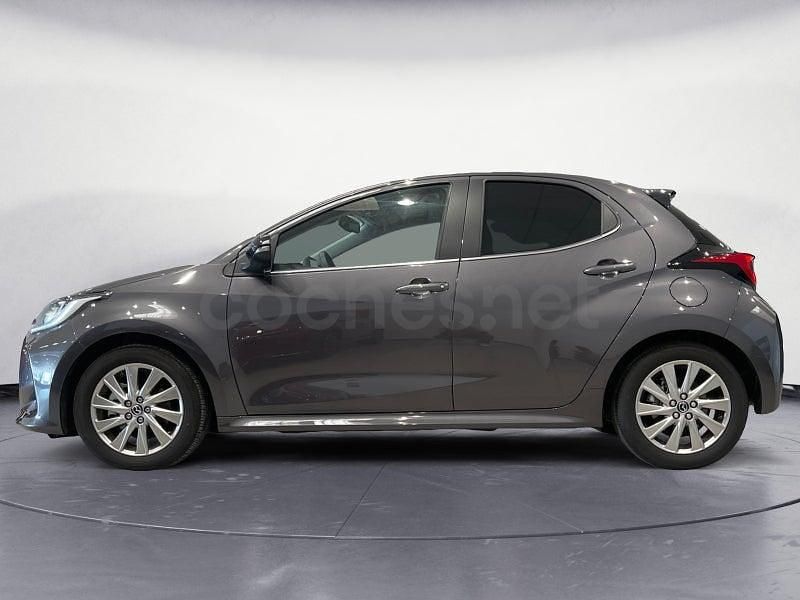 Usado Mazda 2 116 CV (85 kW) 2022 Gris / plata Berlina