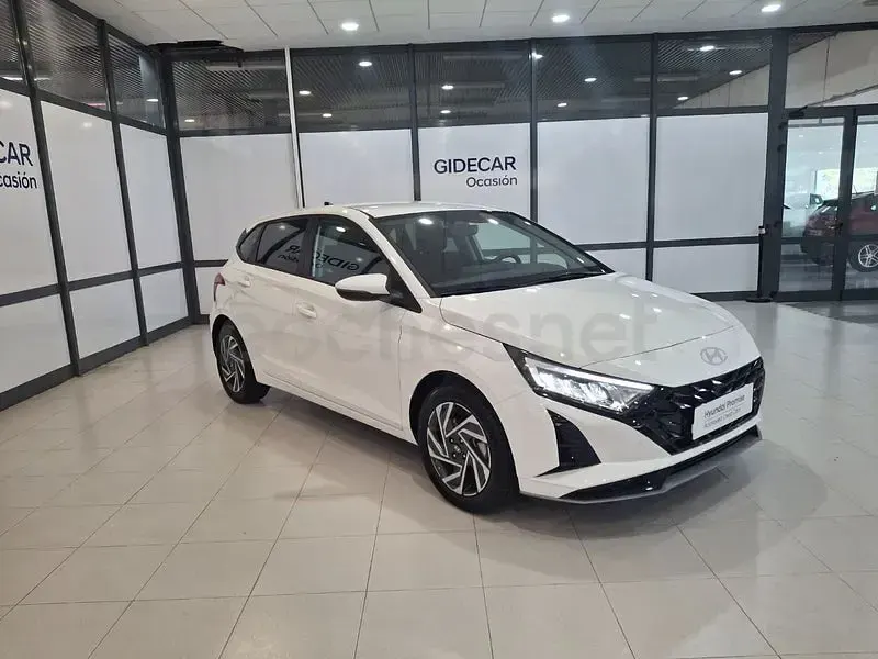 Nuevo Hyundai i20 100 CV (73 kW) 2025 Blanco Utilitario