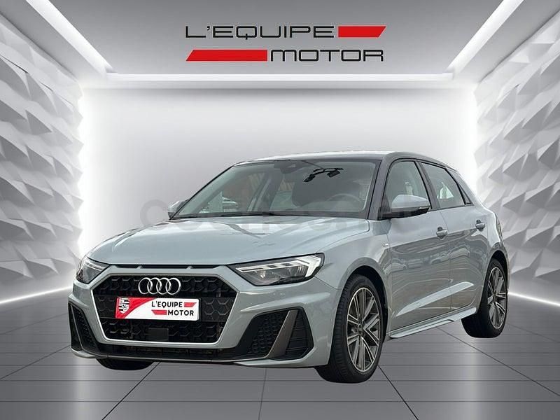 Usado Audi A1 Ambiente 110 CV (80 kW) 2021 Gris / plata SUV