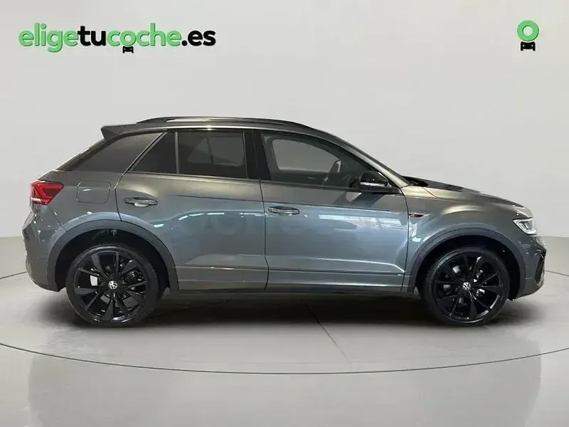 Usado VW T-Roc R-line 150 CV (110 kW) 2025 Gris / plata SUV