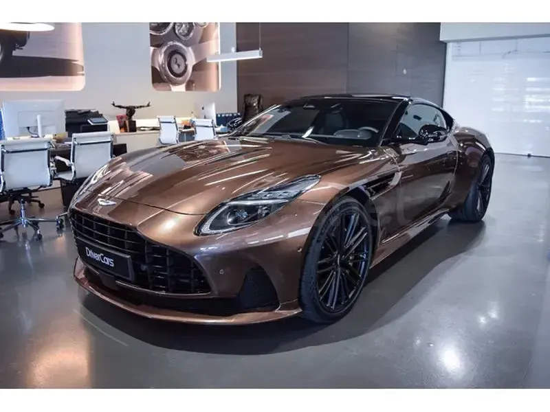 Nuevo Aston Martin DB12 680 CV (500 kW) 2026 Marrón Coupe