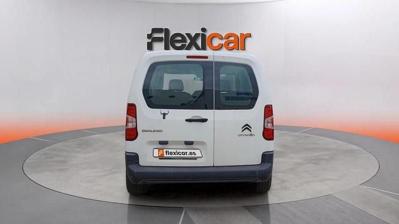 Usado Citroën Berlingo Live 102 CV (75 kW) 2020 Blanco Monovolumen