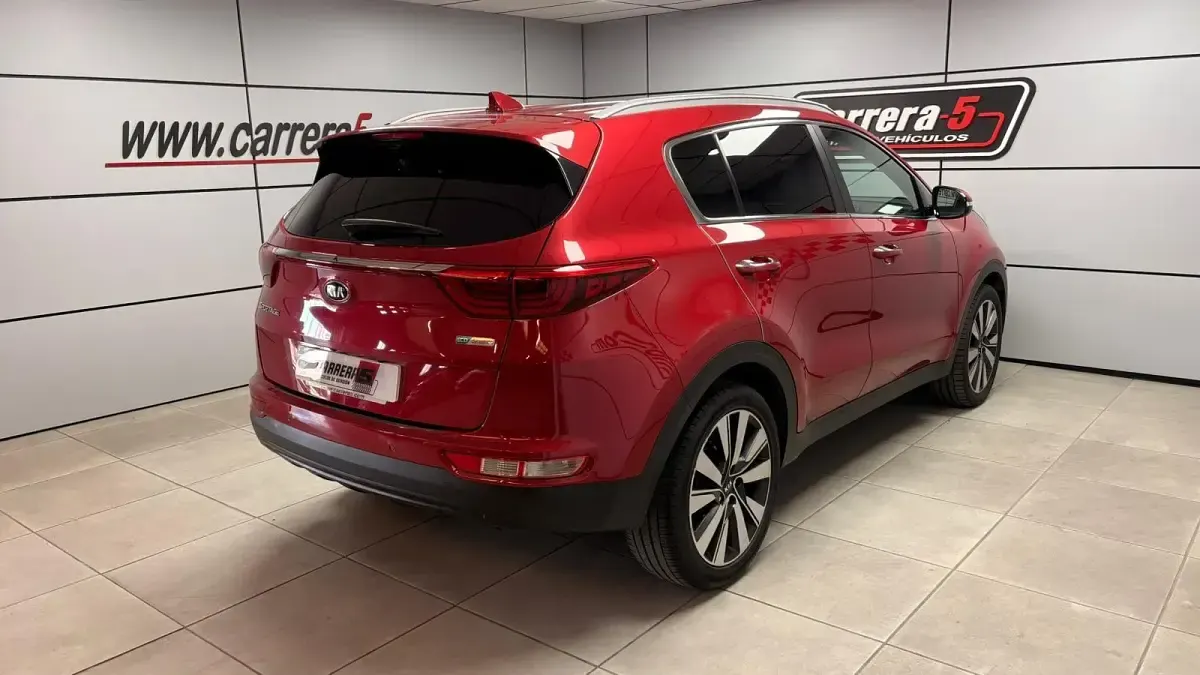 Usado Kia Sportage 115 CV (84 kW) 2018 Rojo SUV