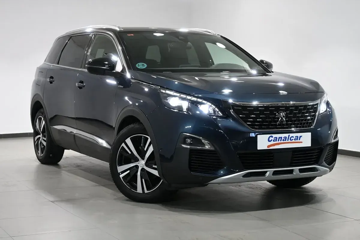 Usado Peugeot 5008 GT-line 130 CV (95 kW) 2018 Azul SUV